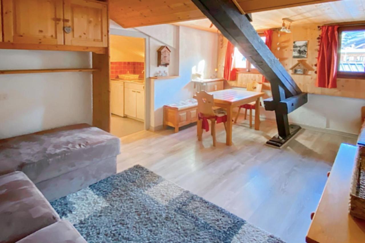 לה קלוסאז Studio In The Center Of The Village מראה חיצוני תמונה